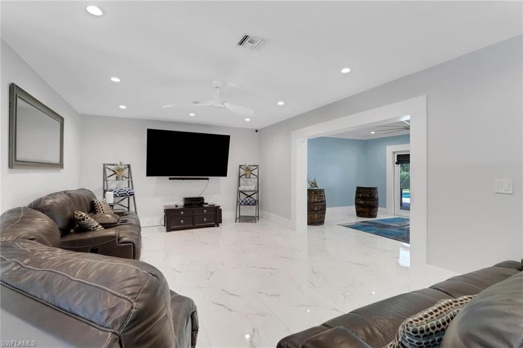 3360 2nd Ave SE, Naples, FL 34117-7