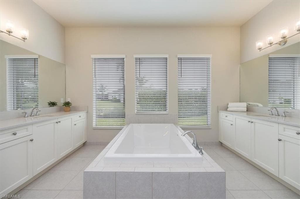 28648 Wharton Dr, Bonita Springs, FL 34135-17