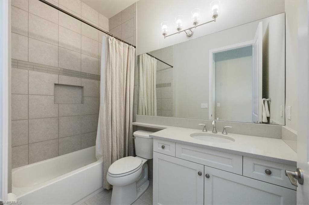 28648 Wharton Dr, Bonita Springs, FL 34135-22