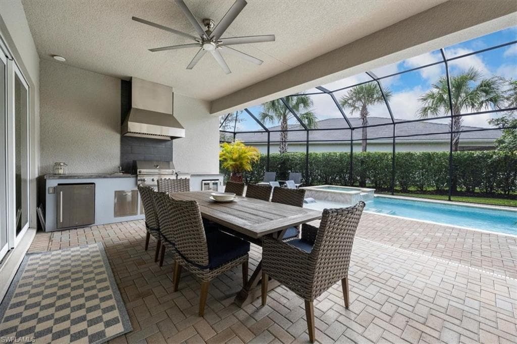 28648 Wharton Dr, Bonita Springs, FL 34135-27