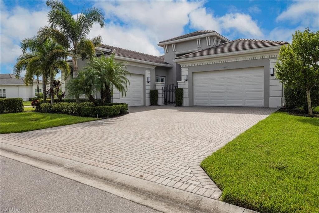 28648 Wharton Dr, Bonita Springs, FL 34135-2