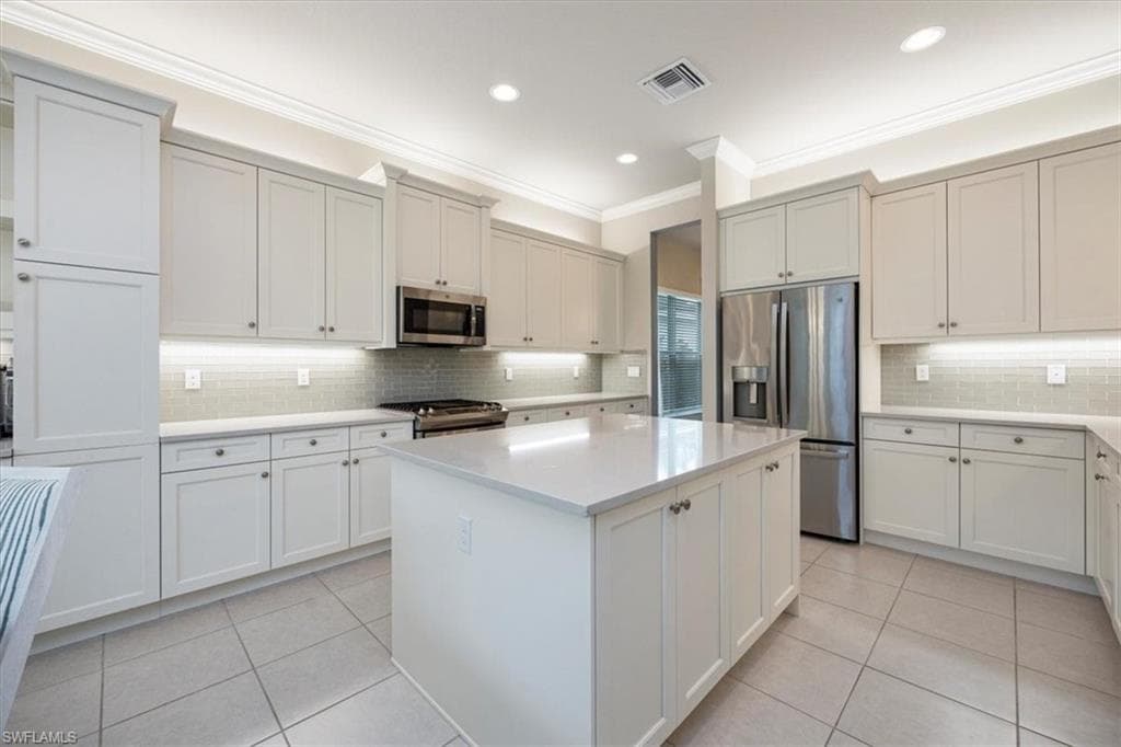 28648 Wharton Dr, Bonita Springs, FL 34135-5