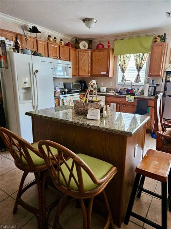 199 Leawood Cir, Naples, FL 34104-5