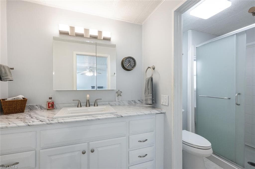 105 Calais Ct, Naples, FL 34112-13