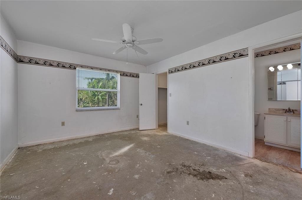 5160 31st Ave SW, Naples, FL 34116-9