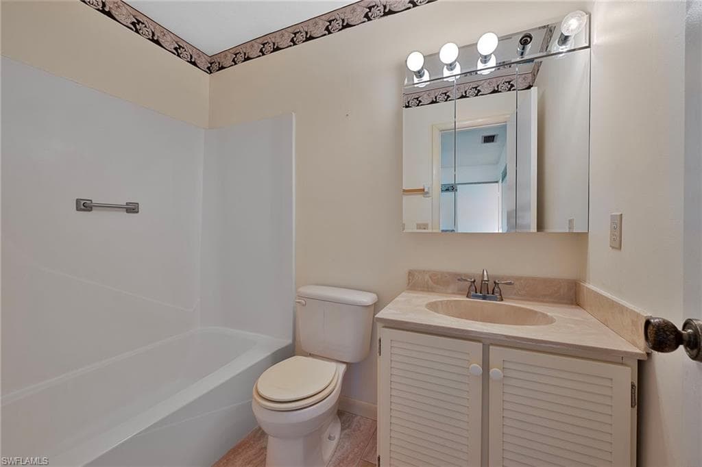 5160 31st Ave SW, Naples, FL 34116-10