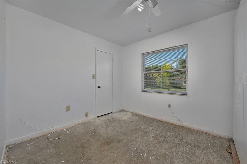 5160 31st Ave SW, Naples, FL 34116-12