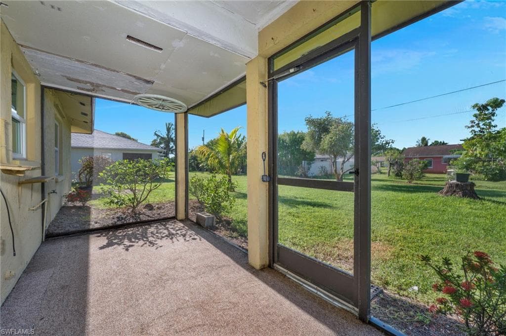 5160 31st Ave SW, Naples, FL 34116-14