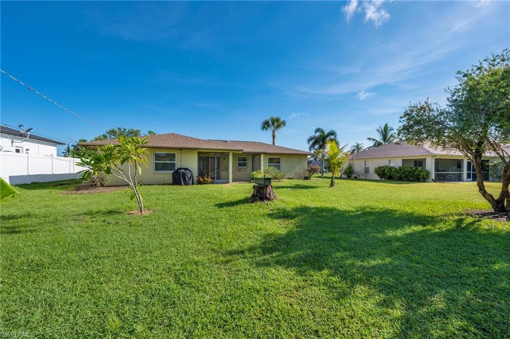 5160 31st Ave SW, Naples, FL 34116-3
