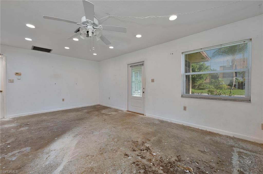 5160 31st Ave SW, Naples, FL 34116-5