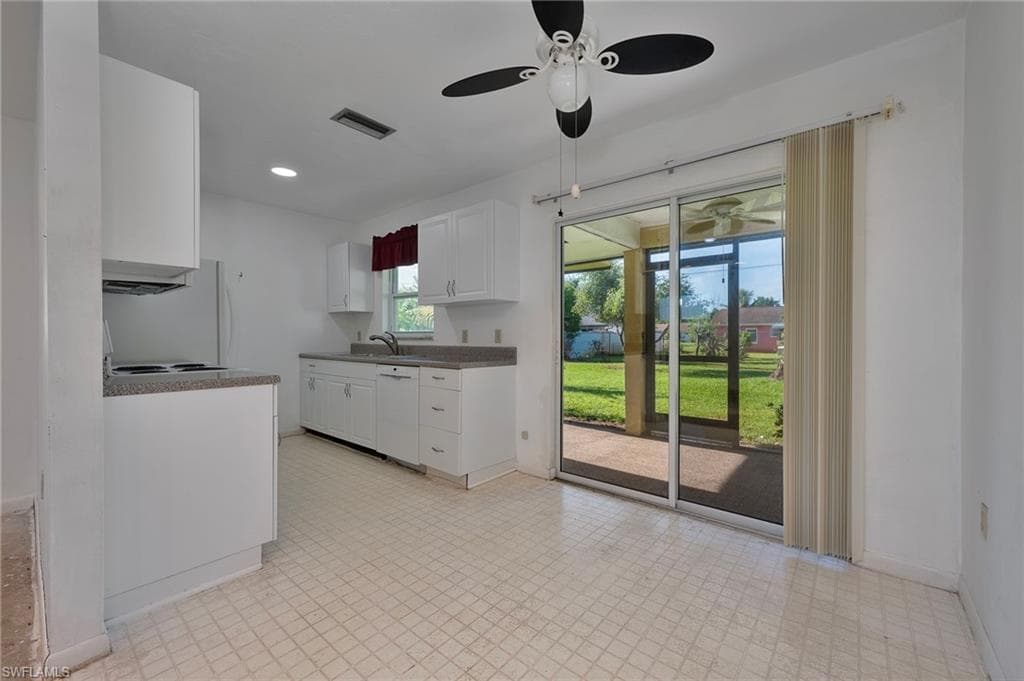 5160 31st Ave SW, Naples, FL 34116-8