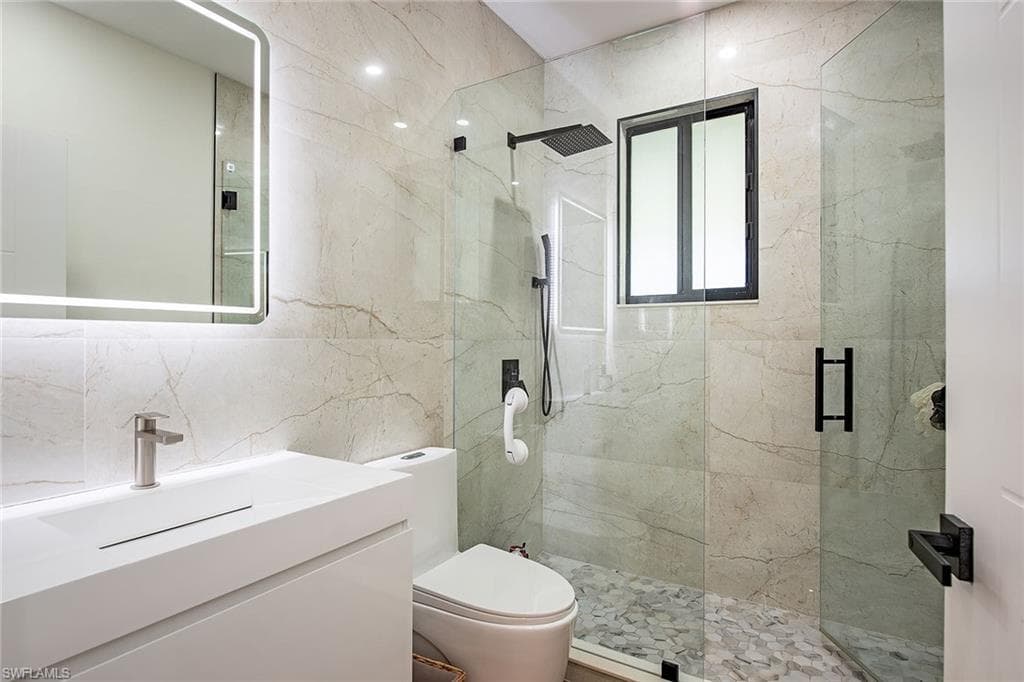 5960 Bur Oaks Ln, Naples, FL 34119-12