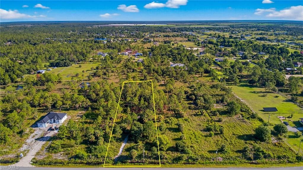 3745 62nd Ave NE, Naples, FL 34120-2