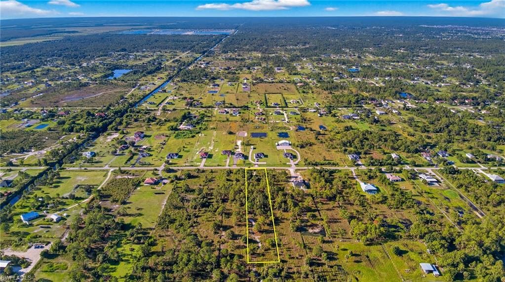 3745 62nd Ave NE, Naples, FL 34120-6