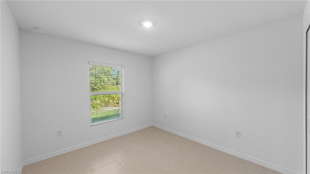 3346 13th Pl, Cape Coral, FL 33909-6