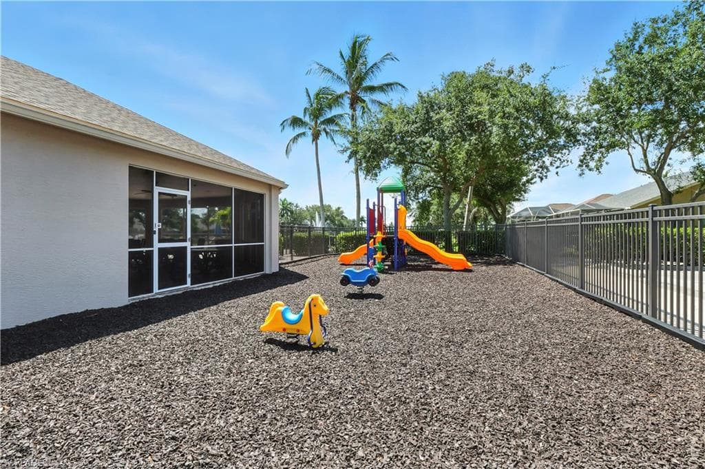 8244 Ibis Cove Cir, Naples, FL 34119-46