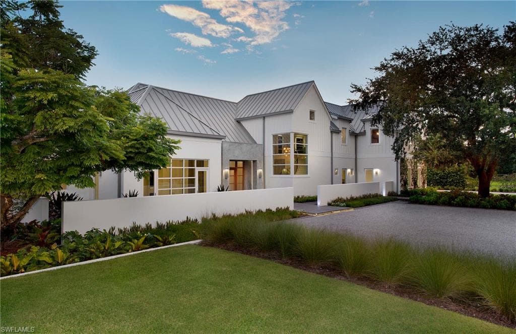 581 Myrtle Rd, Naples, FL 34108-37