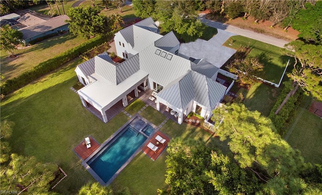 581 Myrtle Rd, Naples, FL 34108-3