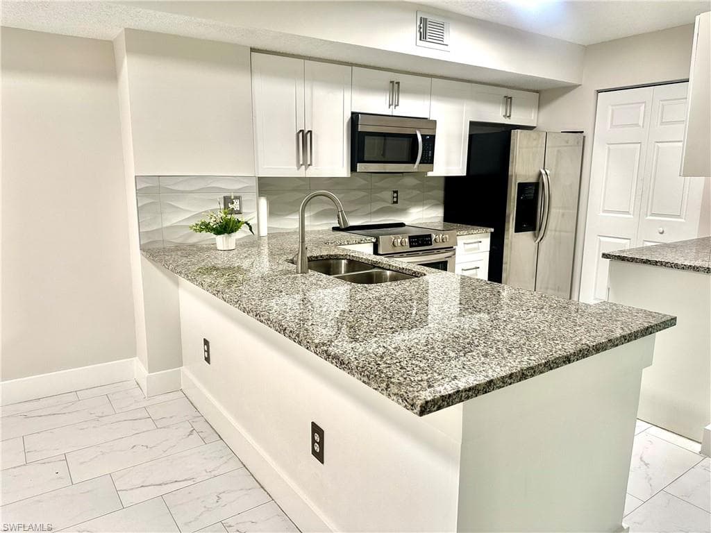 1875 Florida Club Dr 7112, Naples, FL 34112-24