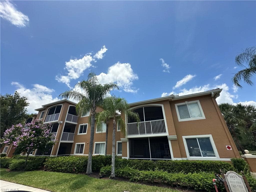 1875 Florida Club Dr 7112, Naples, FL 34112-4