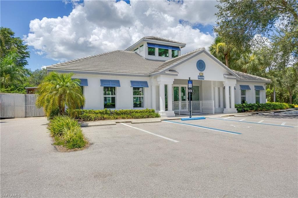3745 Fieldstone Blvd 1102, Naples, FL 34109-28