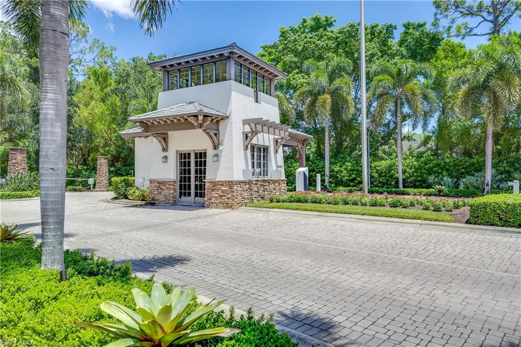 3745 Fieldstone Blvd 1102, Naples, FL 34109-34