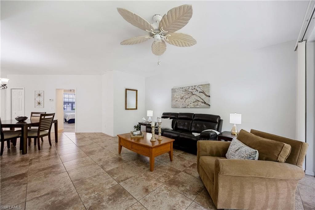3745 Fieldstone Blvd 1102, Naples, FL 34109-7