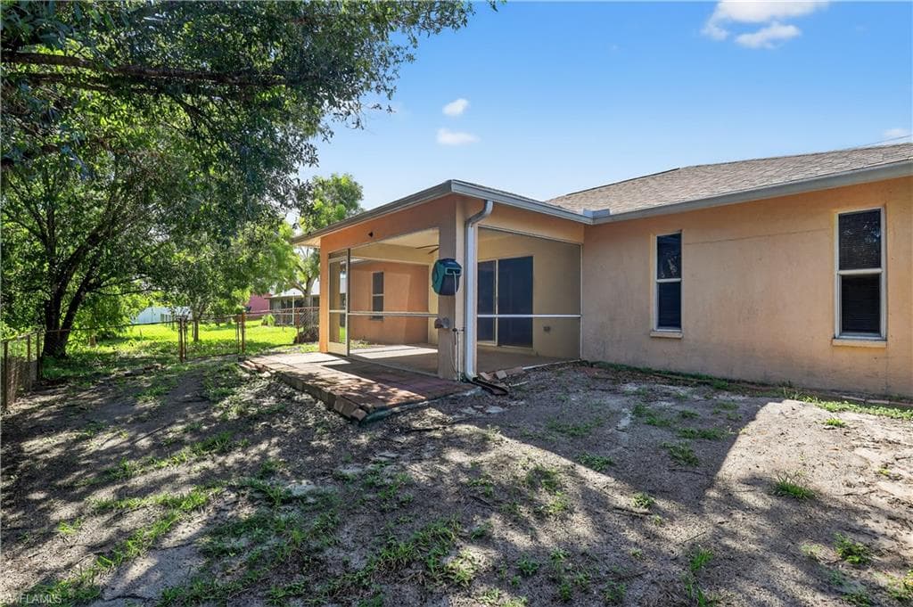 8155 Caloosa Rd, Fort Myers, FL 33967-29