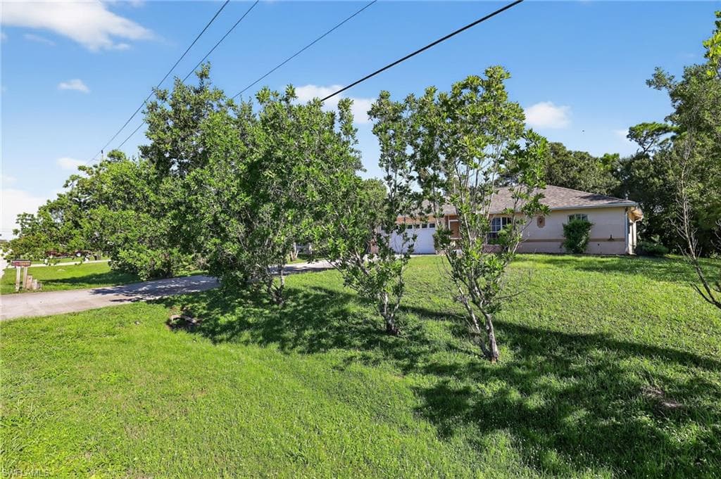 8155 Caloosa Rd, Fort Myers, FL 33967-31