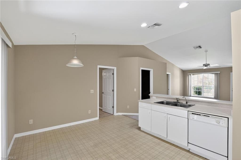 8155 Caloosa Rd, Fort Myers, FL 33967-6
