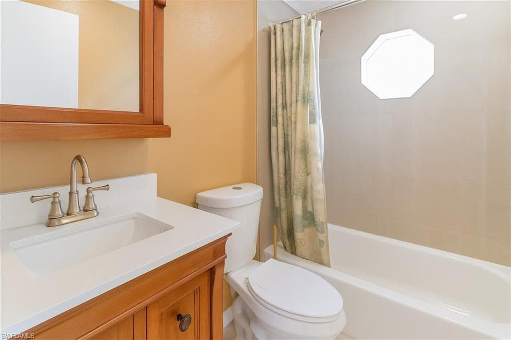 4145 6th Pl, Cape Coral, FL 33914-21