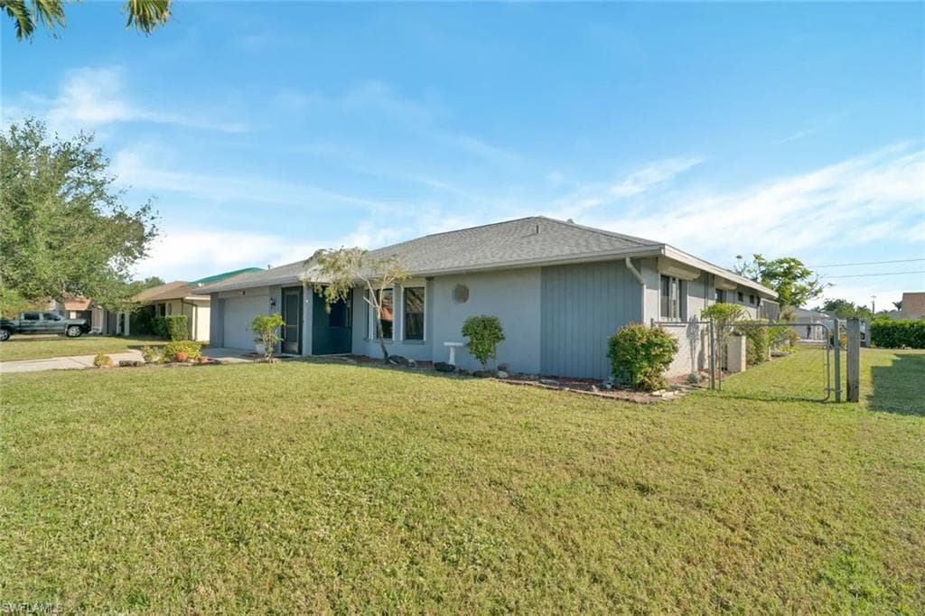 4145 6th Pl, Cape Coral, FL 33914-6