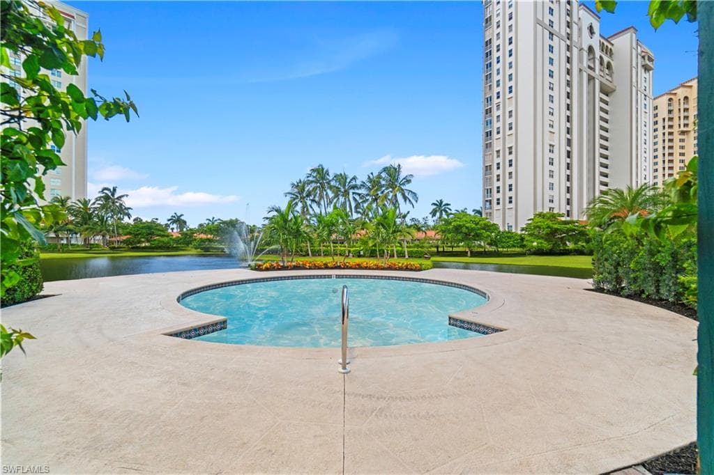 6537 Marissa Loop 11, Naples, FL 34108-14