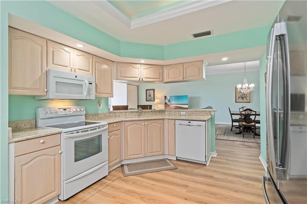 6537 Marissa Loop 11, Naples, FL 34108-19