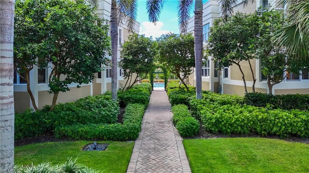 6537 Marissa Loop 11, Naples, FL 34108-32