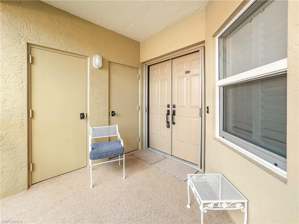 6537 Marissa Loop 11, Naples, FL 34108-3