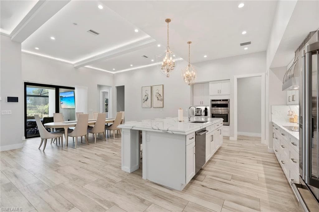 9974 Winterview Dr, Naples, FL 34109-11