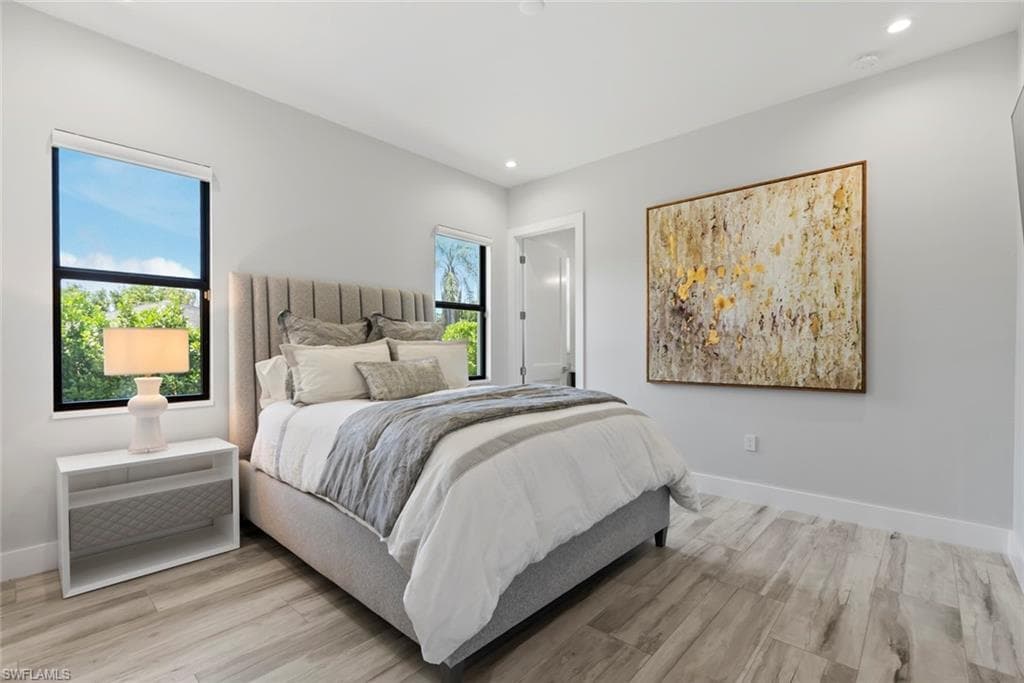 9974 Winterview Dr, Naples, FL 34109-33