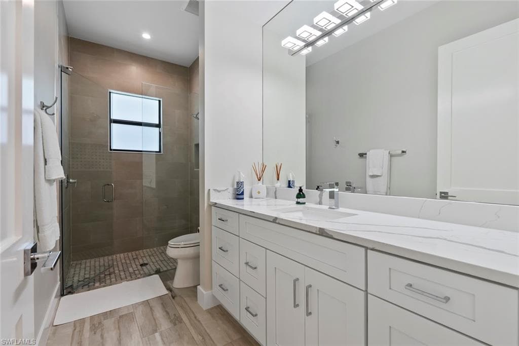 9974 Winterview Dr, Naples, FL 34109-34