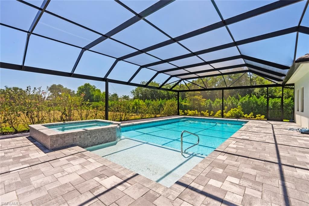 9974 Winterview Dr, Naples, FL 34109-7