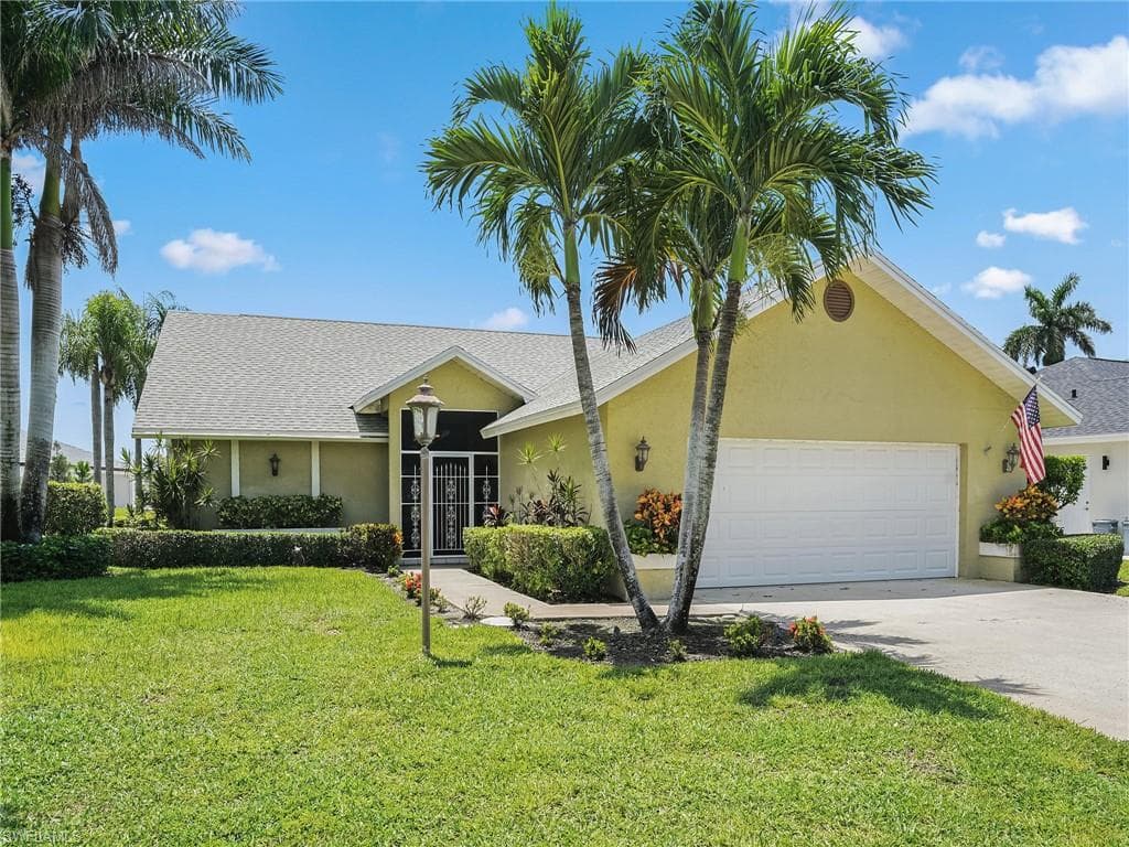 10368 Wild Turkey Ave, Bonita Springs, FL 34135-2