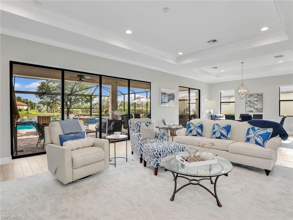 2079 Antigua Ln N, Naples, FL 34120-11