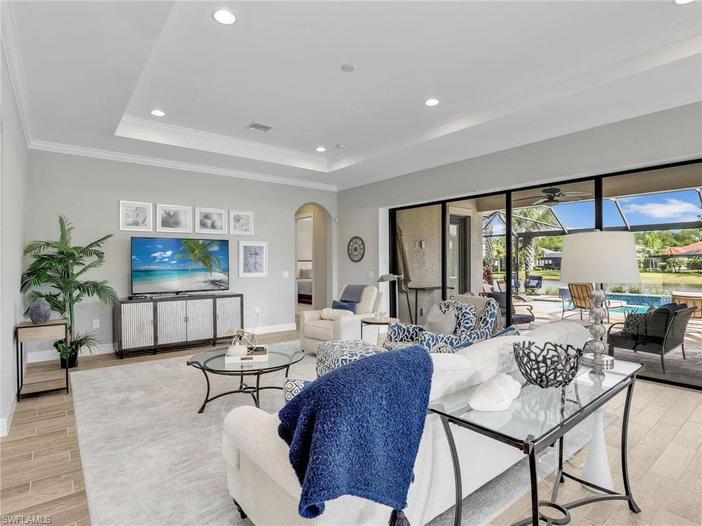 2079 Antigua Ln N, Naples, FL 34120-12