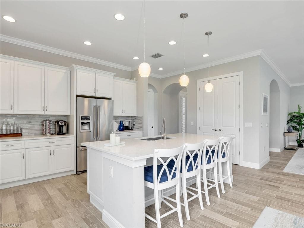 2079 Antigua Ln N, Naples, FL 34120-15