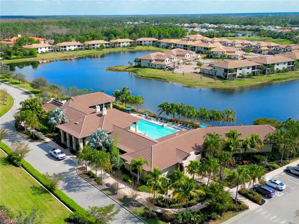 2079 Antigua Ln N, Naples, FL 34120-45