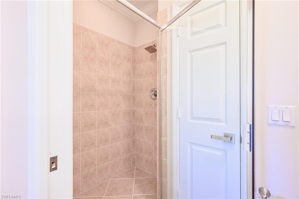 3048 Horizon Ln 1106, Naples, FL 34109-16