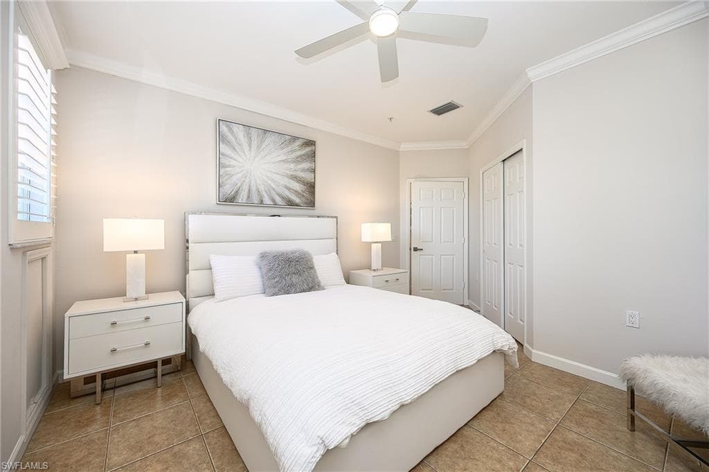 3048 Horizon Ln 1106, Naples, FL 34109-21