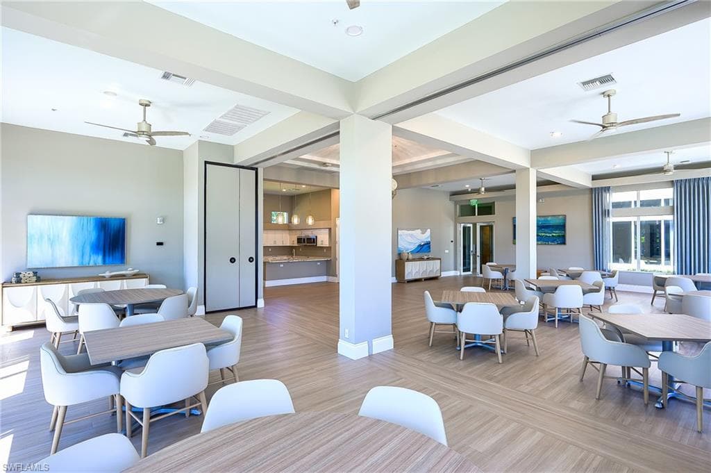 3048 Horizon Ln 1106, Naples, FL 34109-38
