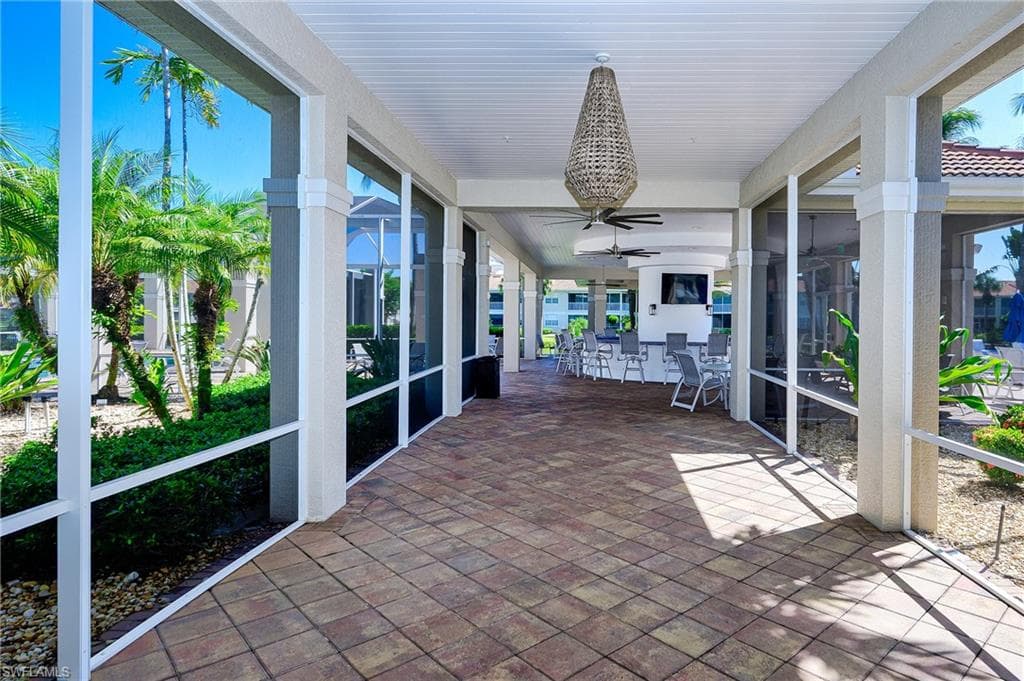 3048 Horizon Ln 1106, Naples, FL 34109-43