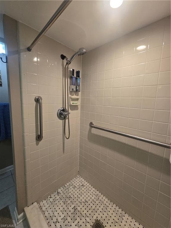 4955 Pepper Cir B105, Naples, FL 34113-23